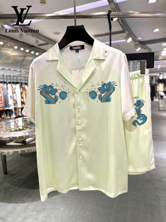 Picture of LV Shirt Pant Suits _SKULVM-3XL24cn19323079